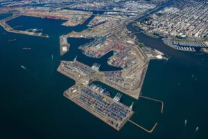Der Hafen von Long Beach hat den geschäftigsten Juli aller Zeiten erlebt.