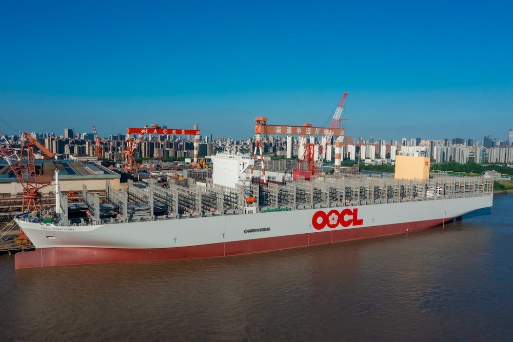 Das neue Containerschiff mit dem Namen „OOCL Portugal“ ist das letzte der umweltfreundlichen 24.188-TEU-Megaschiff-Serie.