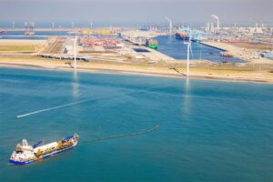 Vox Apolonia, Van Oord, bagger, dredger, Rotterdam, Maasvlakte 2