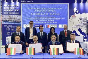 Jade-Weser-Port, Kawa Shipping, Wilhelmshaven, Zhejiang Seaport Group