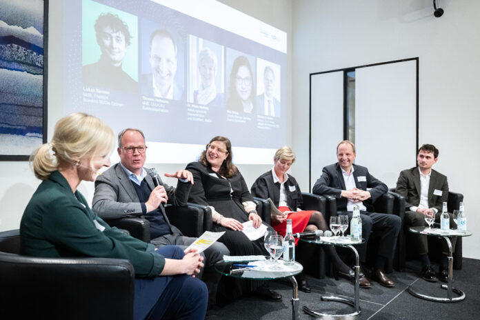 Dekarbonisierung, DNV, VDR, Schües, Parlamentarischer Abend