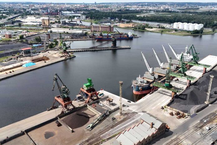 Bulk Cargo, Port of Szczecin, Stettin, Rhenus