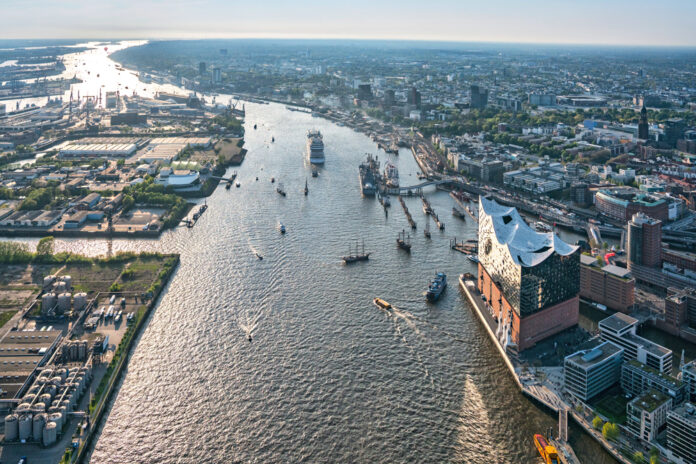 Kreuzfahrt, Hamburg, Cruise Gate