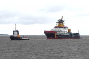 Mehrzweckschiff Neuwerk vor Bremerhaven
