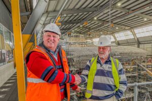 Craig Clifford, Incat Tasmania Managing Director (li.) und Incat-Vorsitzender Robert Clifford