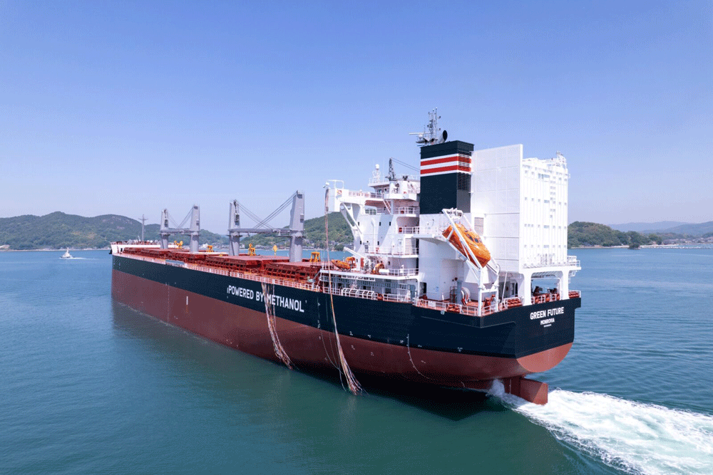 Im Mai 2025 lieferte Tsuneishi das weltweit erste Ultramax-Bulkerschiff mit dualem Methanol-Antrieb aus