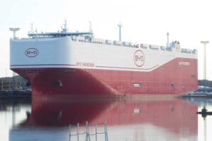 „BYD Shenzen“ am BLG-Autoterminal in Bremerhaven