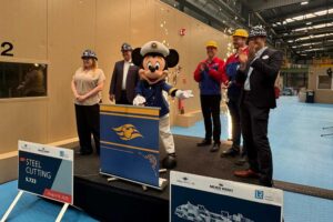 Stahlschnitt-Zeremonie für den nächsten Disney-Neubau auf der Meyer Werft