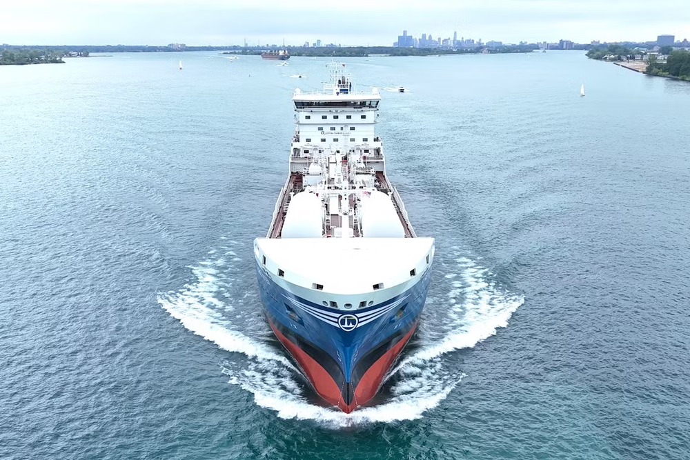 Ein Tanker in Fahrt