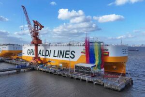 Grimaldi, PCTC, Car carrier, Grande Melbourne, Taufe