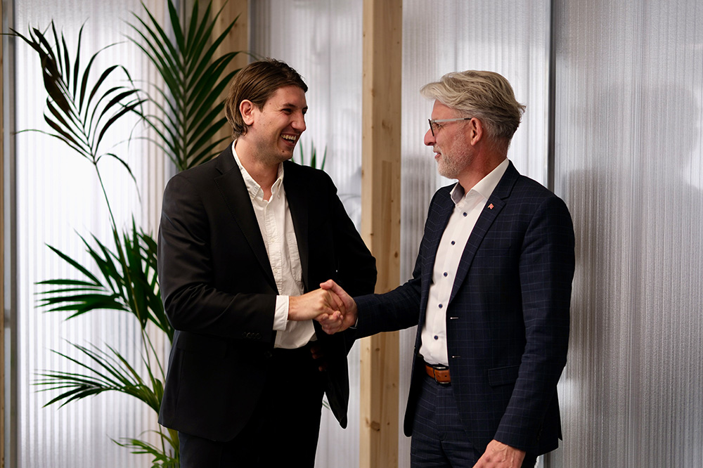 Malte Feucht, CEO of Phlair (left), and Tim Ponath, CEO of NSB GROUP