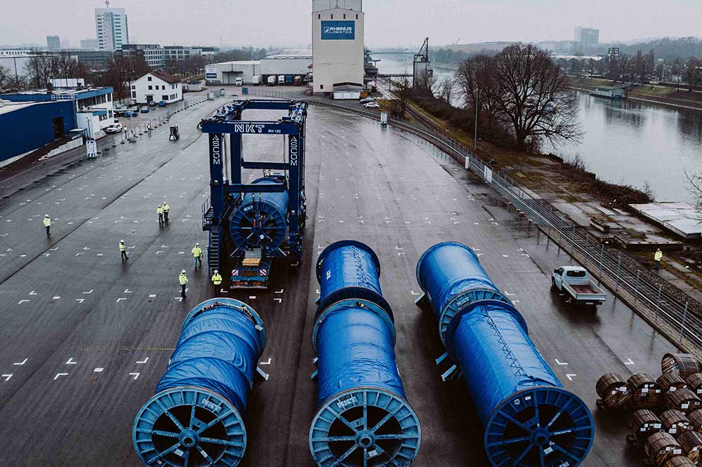 Von 2024 bis 2025 war Rhenus für die Kabeltrommellogistik im Rahmen der deutschen Korridorprojekte verantwortlich.