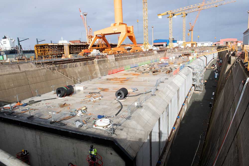 Betontunnelröhren des Wesertunnels auf dem Gelände der Lloyd Werft in Bremerhaven