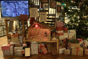 Bis einen Tag vor Weihnachten können die Geschenkboxen bei der Hamburger Seeemannsmission abgegeben werden