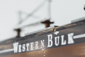 Ein Logo der Reederei Western Bulk