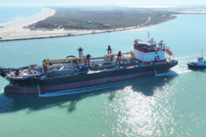 Ein Schiff in den USA in Fahrt