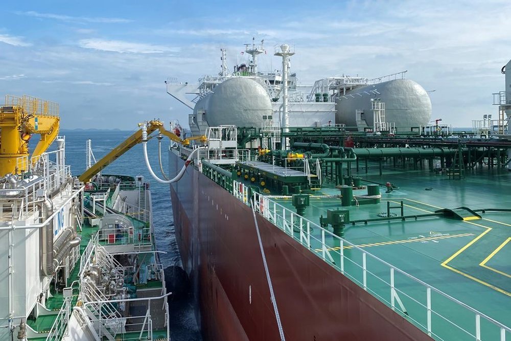 LNG-Bebunkerung in Singapur
