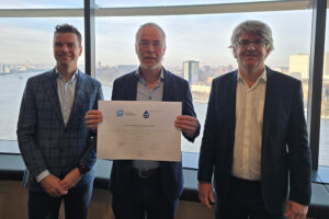 Rotterdam, Vlnr: Marijn van Schoote, Direktor Ferm Zeehavens, Willem-Henk Streekstra, Direktor von VOTOB, Ronald Backers, Berater Business Intelligence Port of Rotterdam Authority, Votob, Cyber, Spoofing