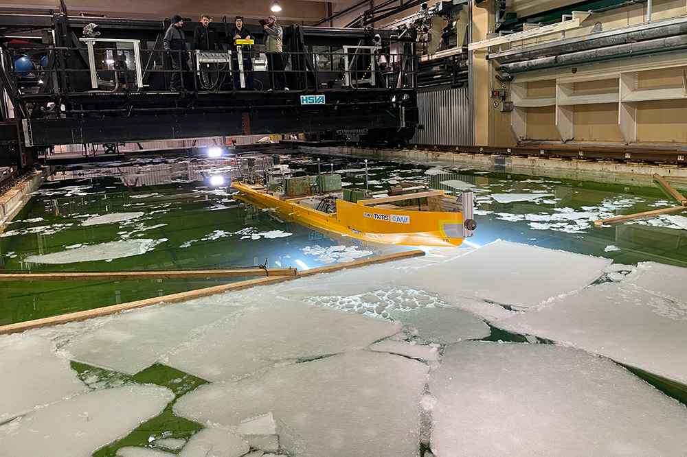 Tests für die neue Polarstern (Foto: Alfred-Wegener-Institut / Annika Kropp)