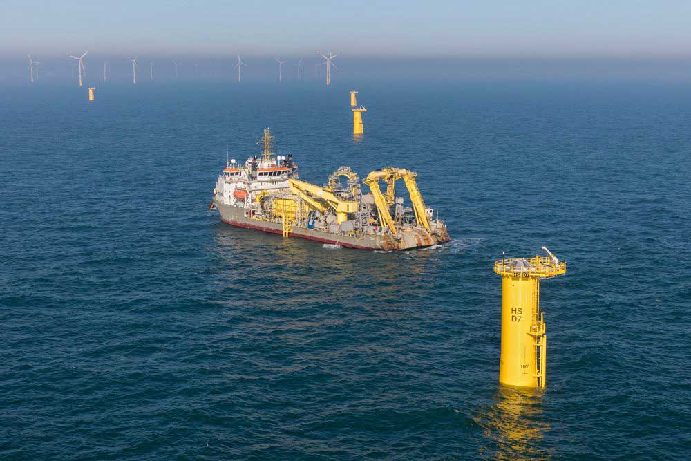 Boskalis-Kabelleger in einem Offshore-Windpark