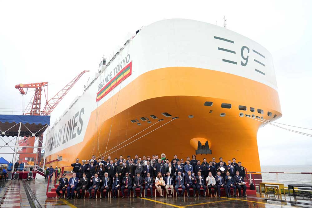 Taufzeremonie der „Grande Tokyo“ in Shanghai