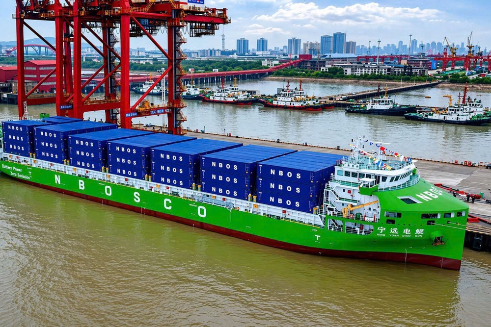 Ein E-Feeder in China