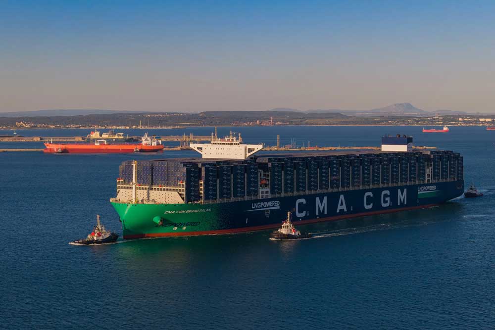 LNG-Containerschiff „CMA CGM Grand Palais“