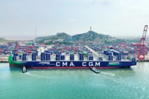 CMA CGM hat die "Notre Dame" übernommen. Der LNG-Neubau bietet 24.212 TEU und wird auf der French Asia Line eingesetzt.