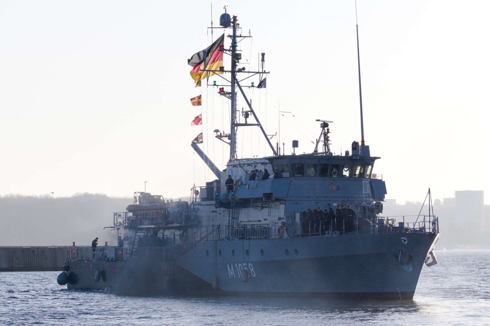 Auf dem Weg ins Rote Meer: Das Minenjagdboot "Fulda" (© Bundeswehr/Alexander Ullmann)