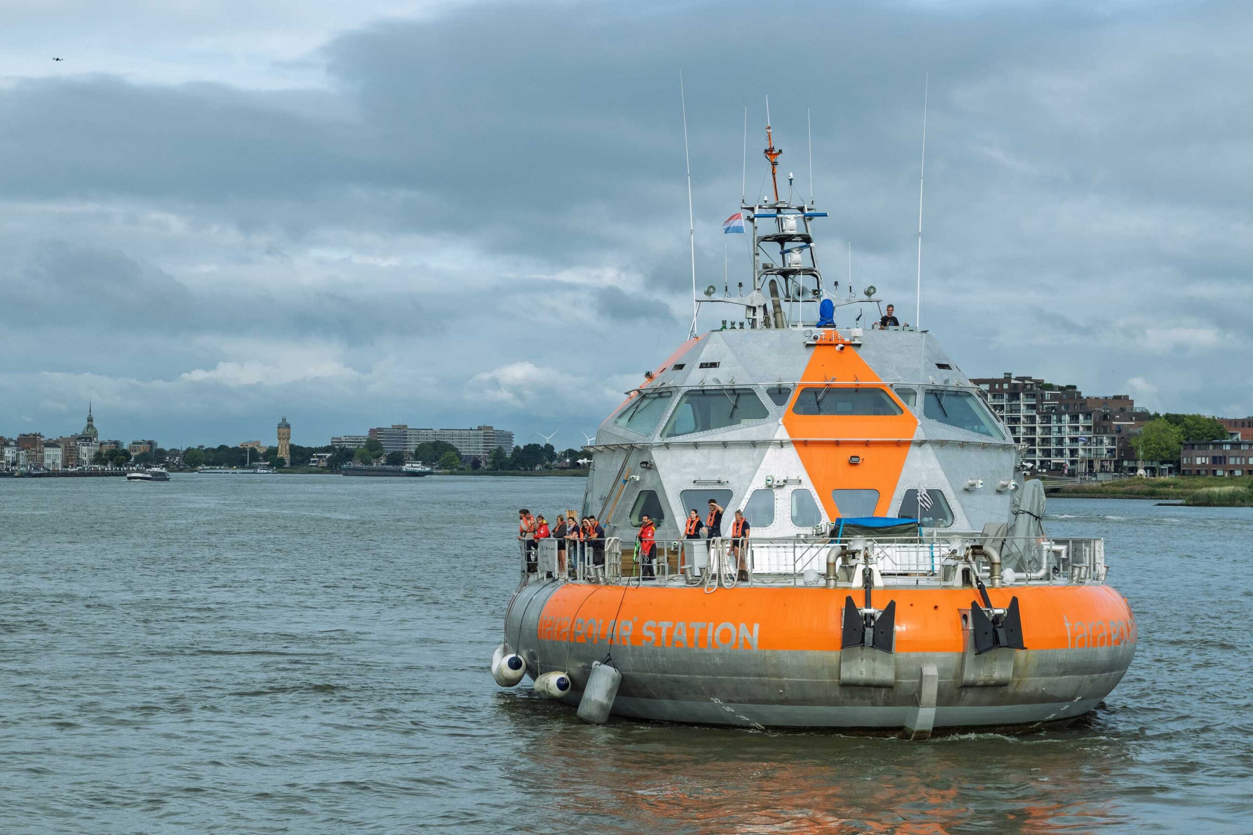 Forschungsschiff „Tara Polar Station“ in Dordrecht