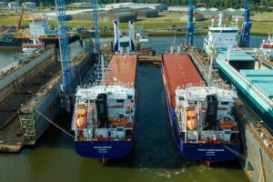 Die Shortsea-Neubauten "Hansa Drejoe" und "Hansa Christiansoe" vom Typ vom Typ Ecofreighter bekommen für Leonhardt & Blumberg Ventofoils von Econowind installiert