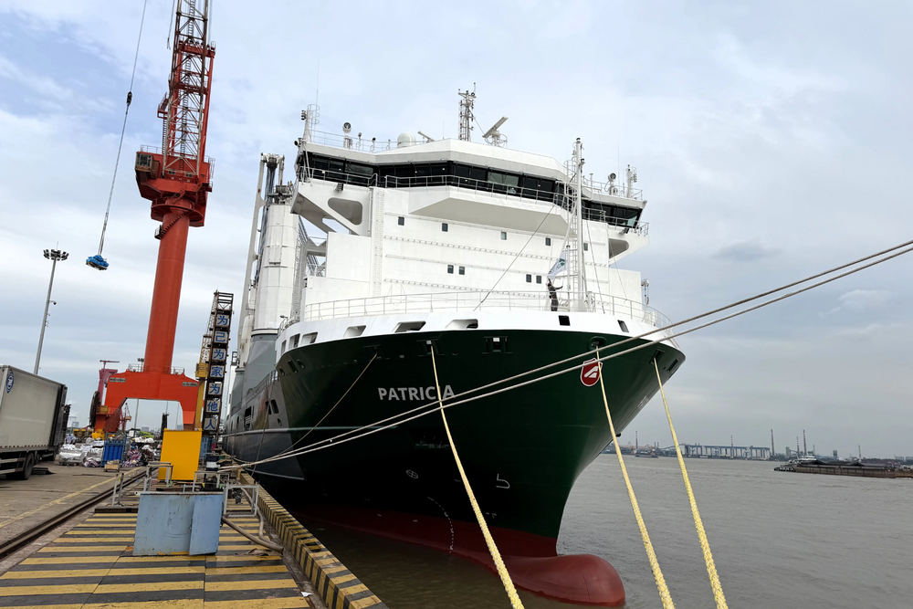 Die "Patricia" fährt mit einem hybriden, methanolfähigen Dual-Fuel-Antriebssystem (© SAL Heavy Lift)