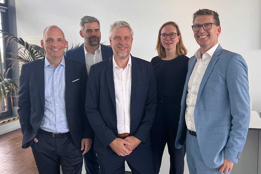 Von links nach rechts: Till Schwarzlose, Korbinian Ott, Benedikt Scheel, Lena Büsing, Stefan Thimm, BWO, Offshore