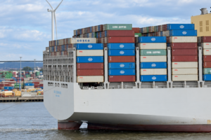 container auf einem Boxcarrier