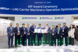 Lloyd’s Register hat HD KSOE auf der Gastech 2026 in Bangkok ein Approval in Principle für die KI-gestützte VesselWise-Technologie zur autonomen Optimierung von Hilfsmaschinen erteilt (© LR)