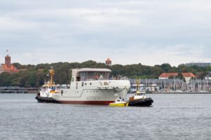 Die DLR-Forschungsplattform "Modularis" wurde am Donnerstag auf der FSG Shipyard in Flensburg erstmals zu Wasser gelassen. (© DLR (CC BY-NC-ND 3.0))